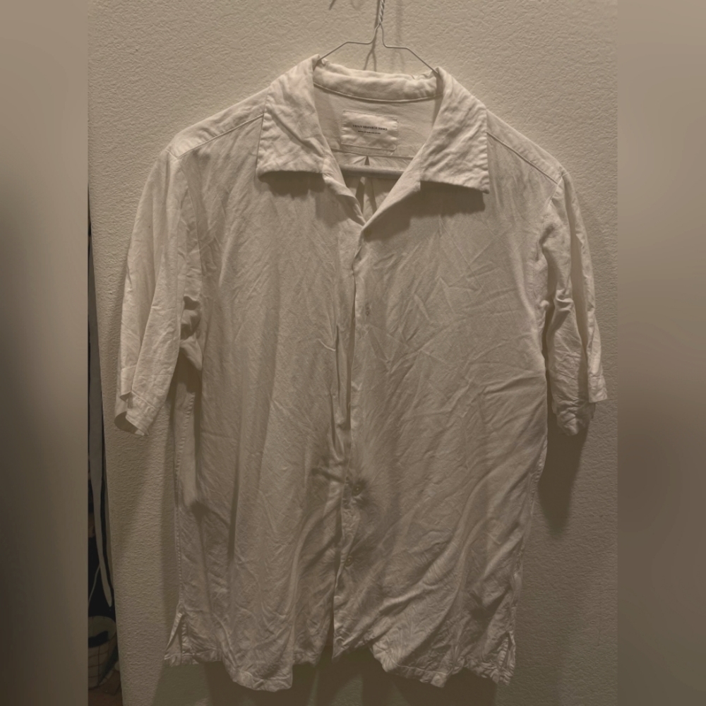 White short sleeve button down shirt